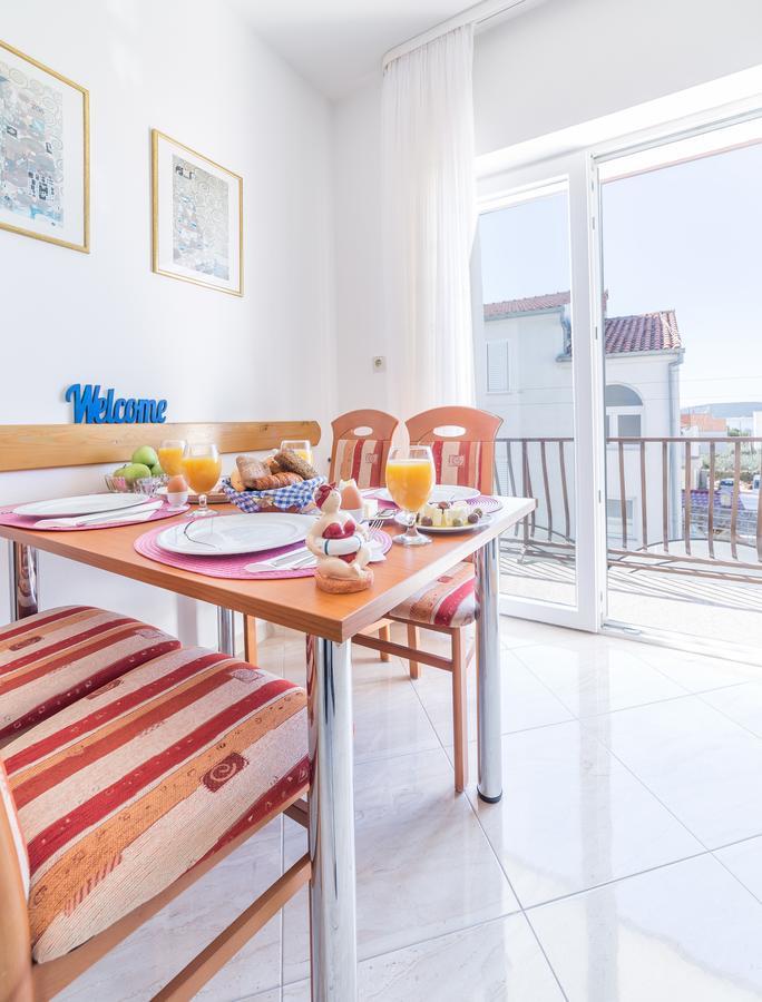 Apartments Valentino Vodice Eksteriør billede