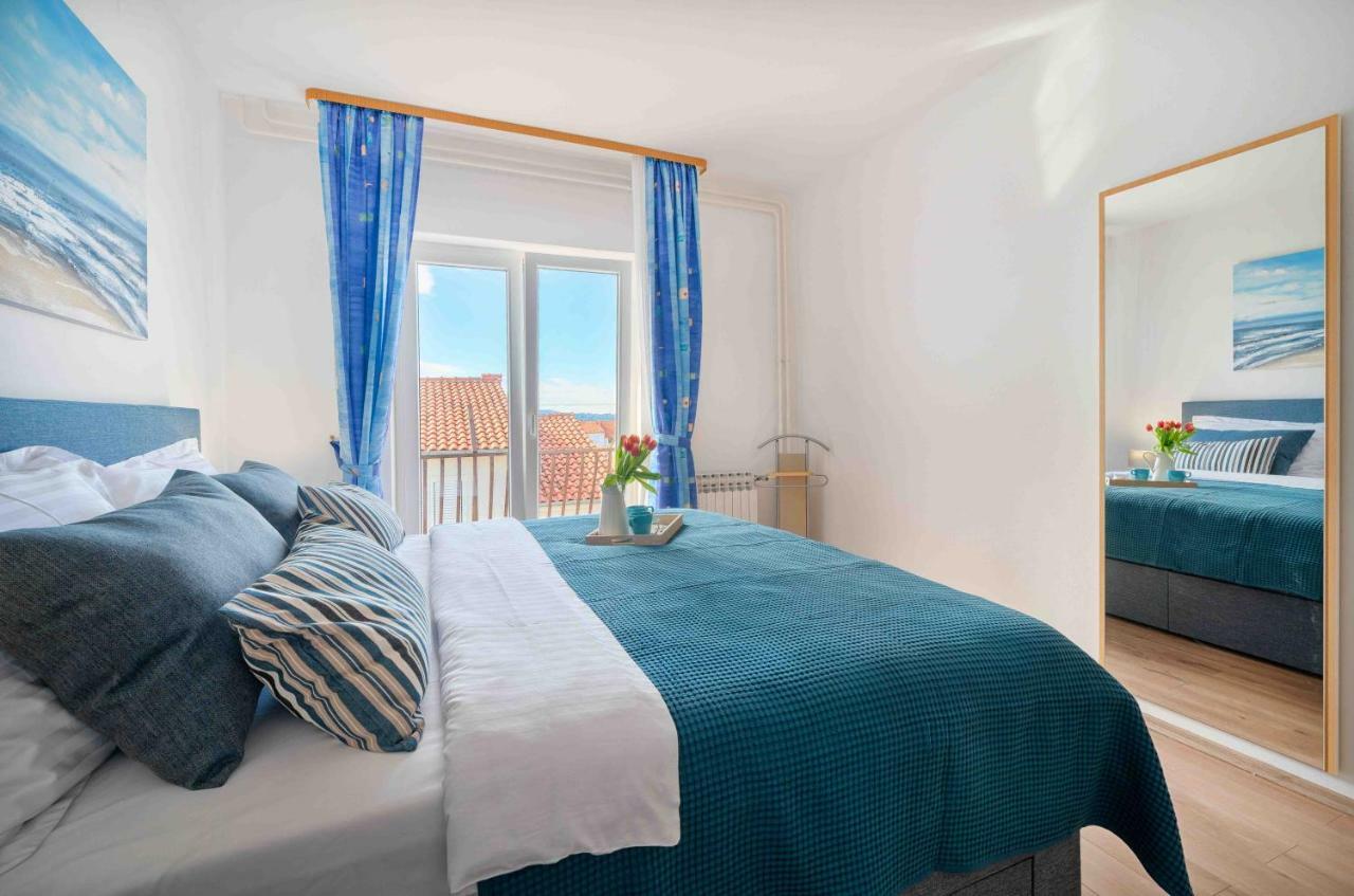 Apartments Valentino Vodice Eksteriør billede
